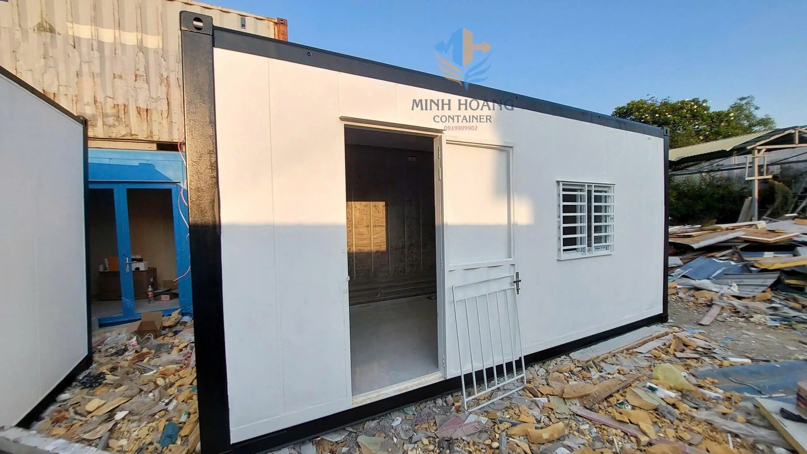 Container Văn Phòng 20 Feet Trắng Viền Đen Mẫu 2